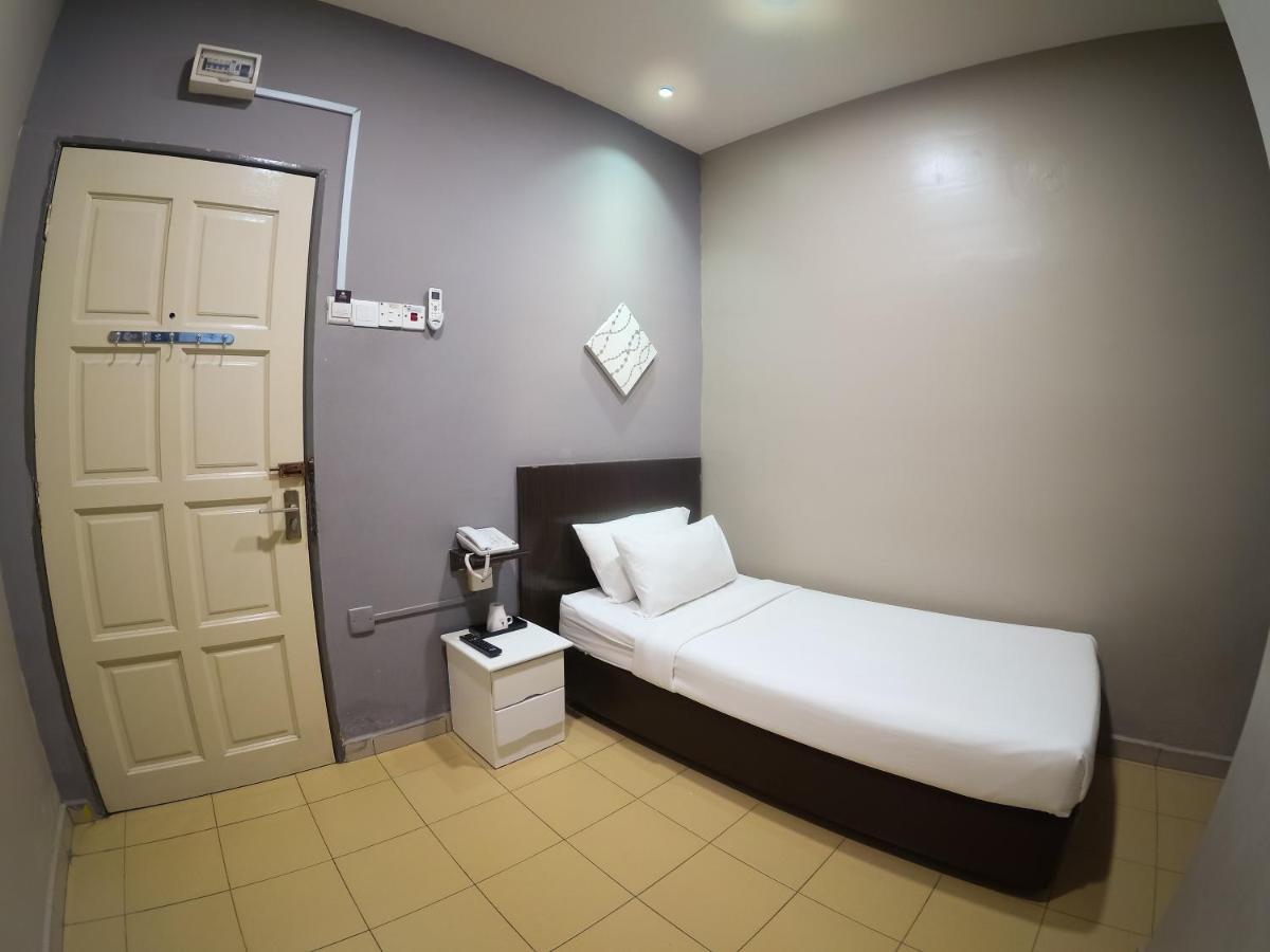 Jv Hotel @ Bandar Tasek Mutiara Simpang Ampat  Exterior photo