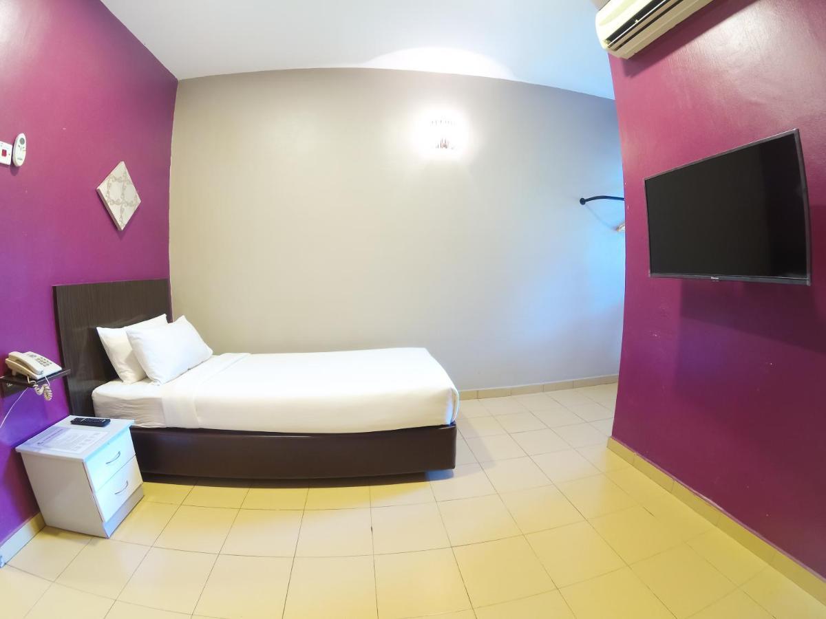 Jv Hotel @ Bandar Tasek Mutiara Simpang Ampat  Exterior photo