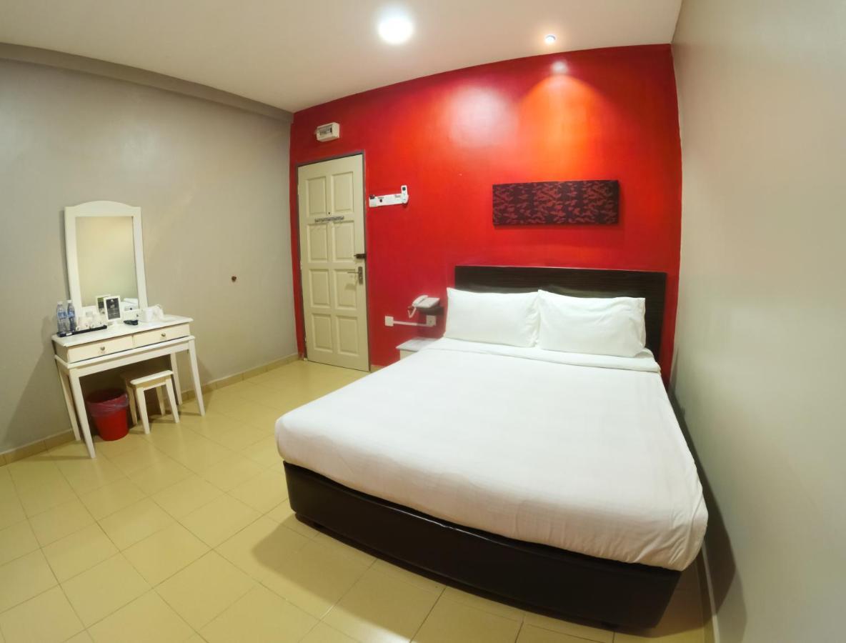 Jv Hotel @ Bandar Tasek Mutiara Simpang Ampat  Exterior photo